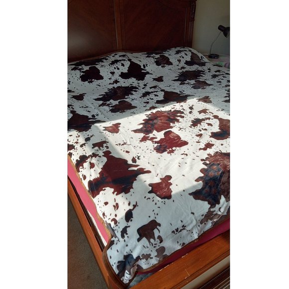 Brown Cow Print Blanket Flannel Blanket - Brown & White - King Size - Picture 7 of 9